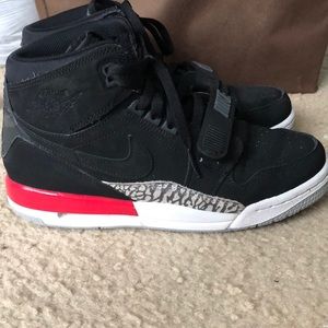used size 7 youth Nike air jordans